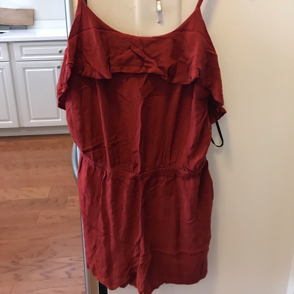 FOREVER 21 ROMPER MEDIUM
